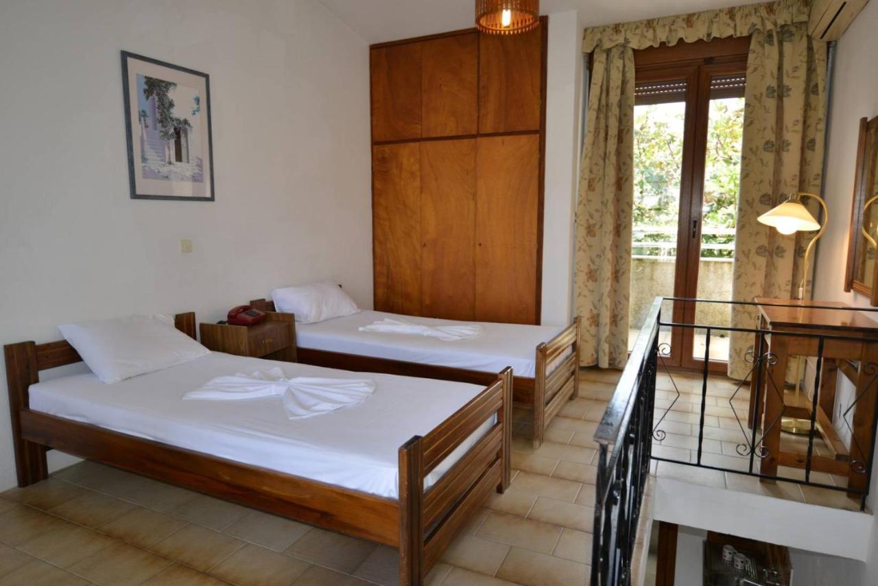 Kipos Hotel Limenas  Buitenkant foto