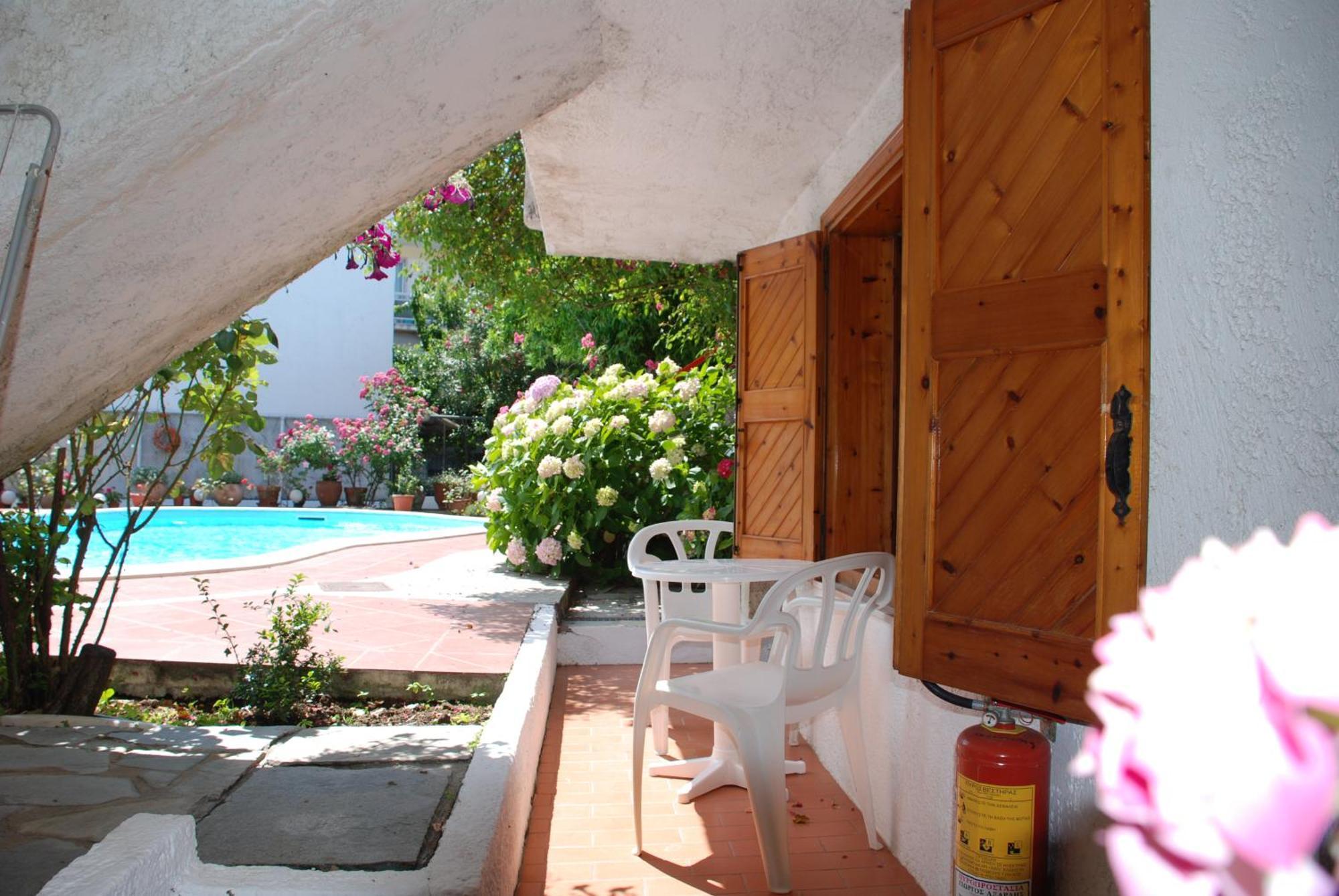 Kipos Hotel Limenas  Buitenkant foto