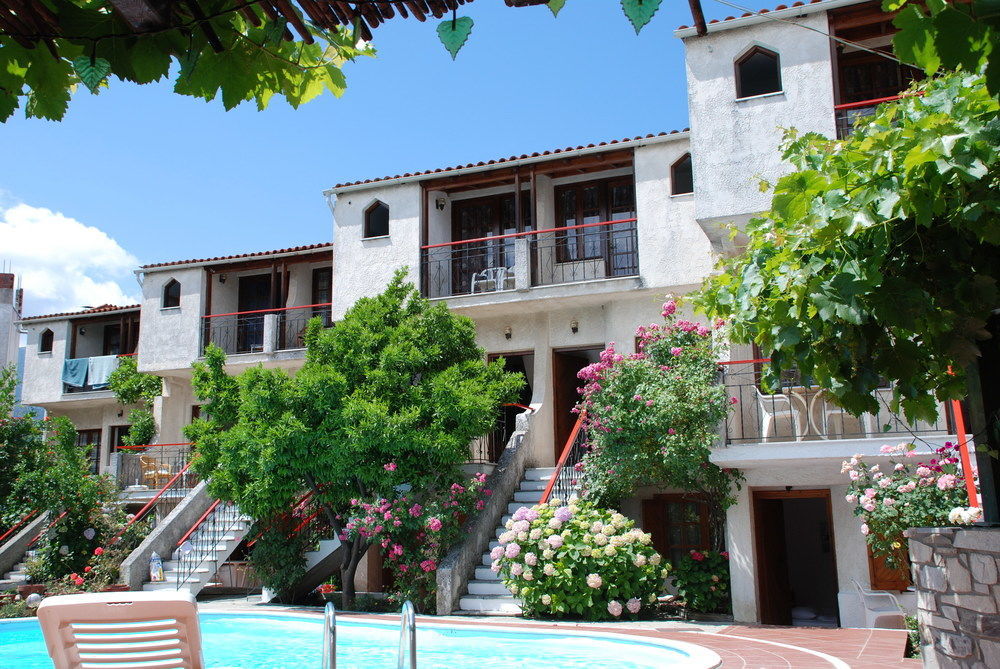 Kipos Hotel Limenas  Buitenkant foto